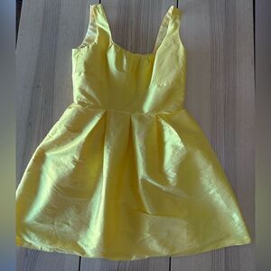 ALFRED SUNG D439 in daffodil knee length cocktail dress Size 12